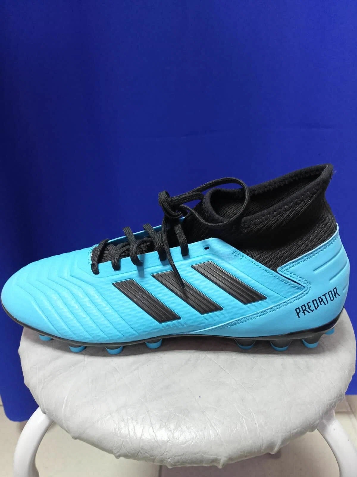 Футбольные ADIDAS PREDATOR Размер 45 ( длина по стельке 28 см ) Бутсы для футбола и регби Голубые