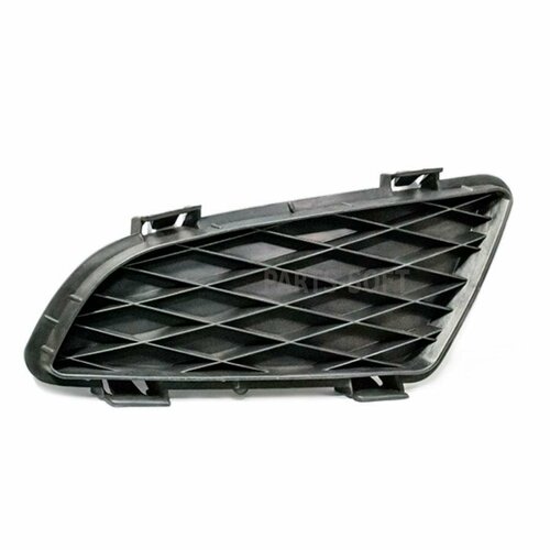 RUEI RUGR50C11M6 заглушка крышка противотуманной фары правая R MAZDA-6 GG 2002 - 720₽