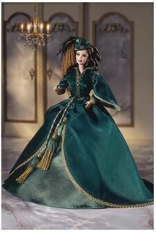 Кукла Barbie Scarlett O’Hara Doll — The Drapery Dress (Барби Скарлетт О’Хара Изумрудное платье из гардин) — купить в интернет-магазине по низкой цене на Яндекс Маркете