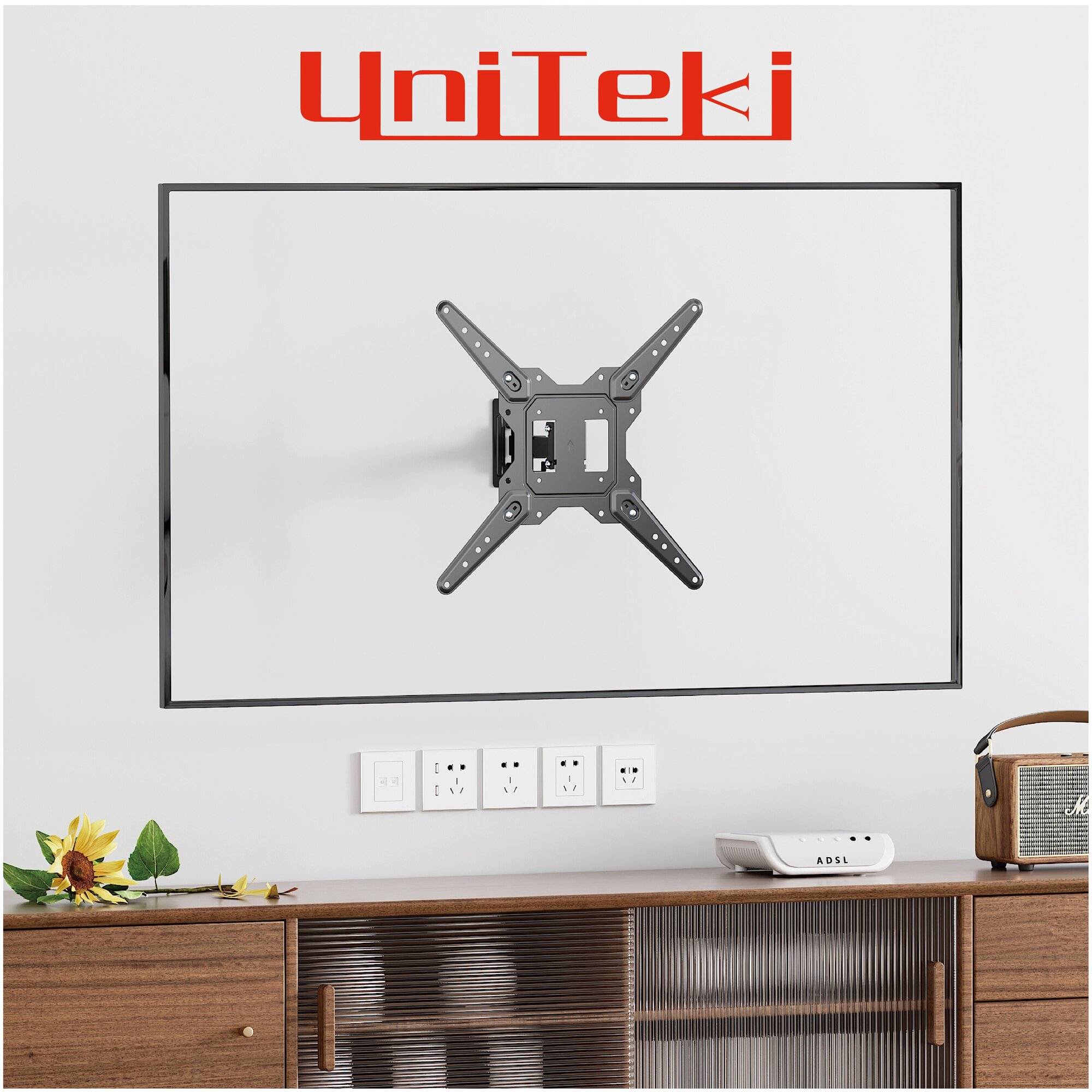 Кронейн для телевизора на стену наклонно-поворотный с диагональю 23"-55" UniTeki FM1503 черный