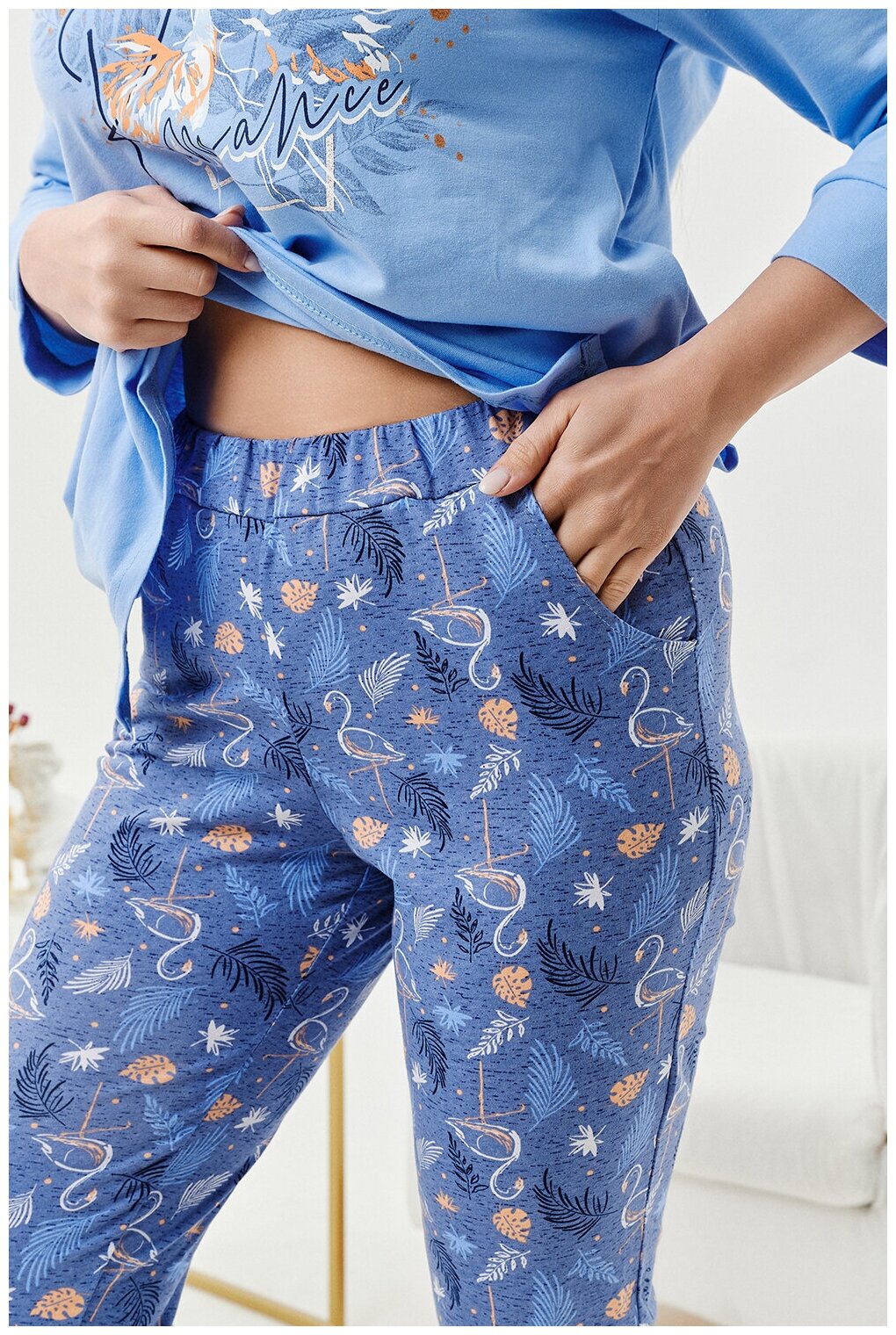 Женский домашний костюм/ пижама ( футболка+ брюки) в голубом цвете, размер 48 - фотография № 5