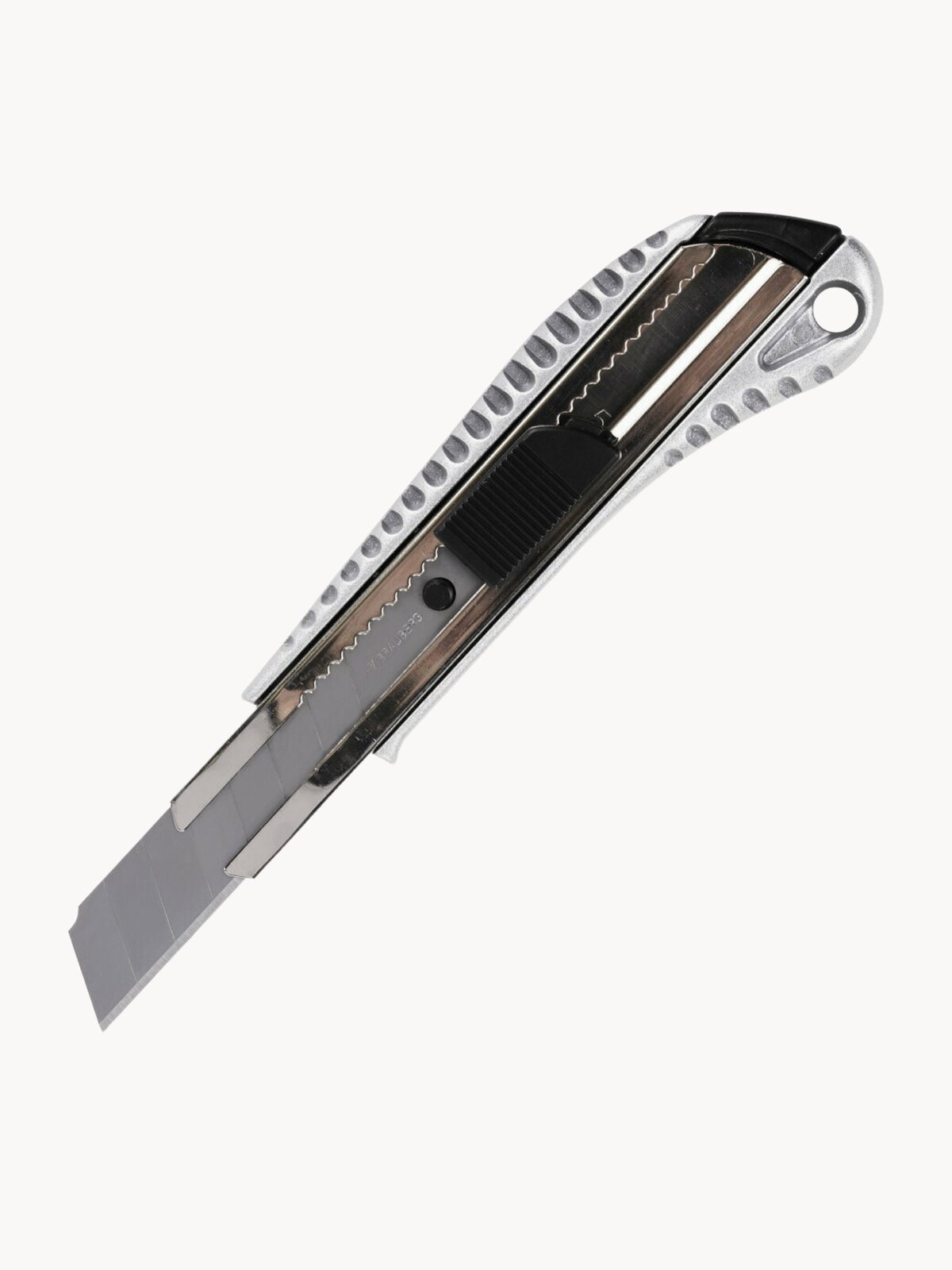 Нож канцелярский для резки бумаги 18 мм Brauberg "Metallic", автофиксатор, металлический рифленый корпус, 235401