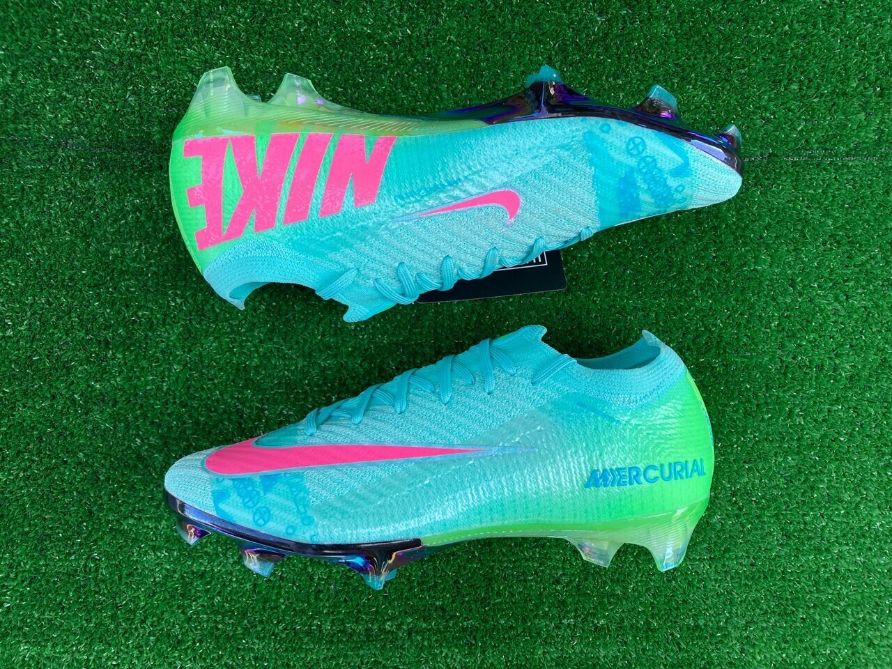Бутсы NIKE, размер 39 ( 24.5 cm ), mint green