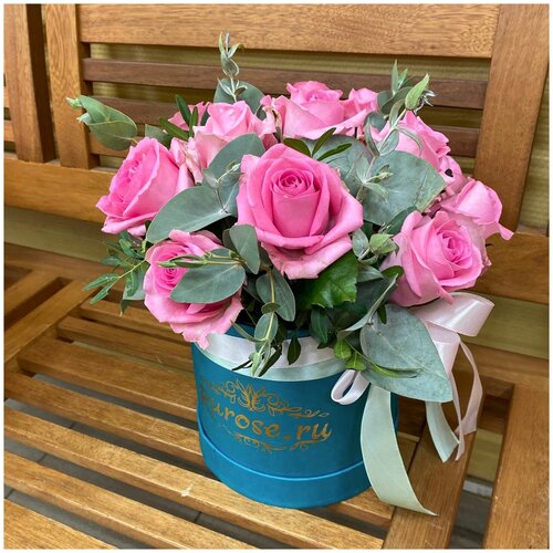 15 розовых роз Ревиваль в коробке