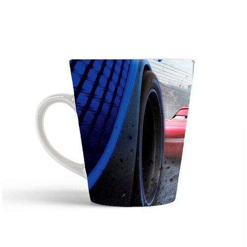 фото Кружка-латте coolpodarok мульфильмы тачки (гонка,сзади желтая машина)