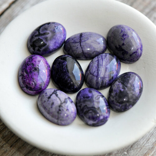 Кабошон натуральный камень яшма 2 шт, размер 25х18х7 мм, цвет фиолетовый/ для украшений / для рукоделия