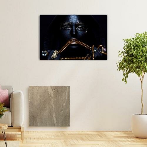 Картина на холсте 40x60 Альянс Лес "Черная девушка с золотом красивая" на подрамнике / интерьер/ декор