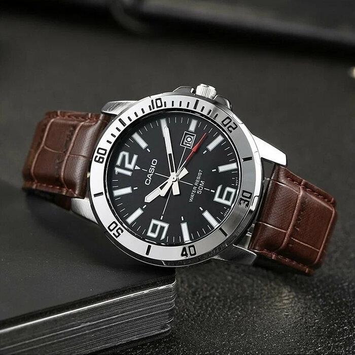 Наручные часы CASIO Collection, серебряный — фото 1