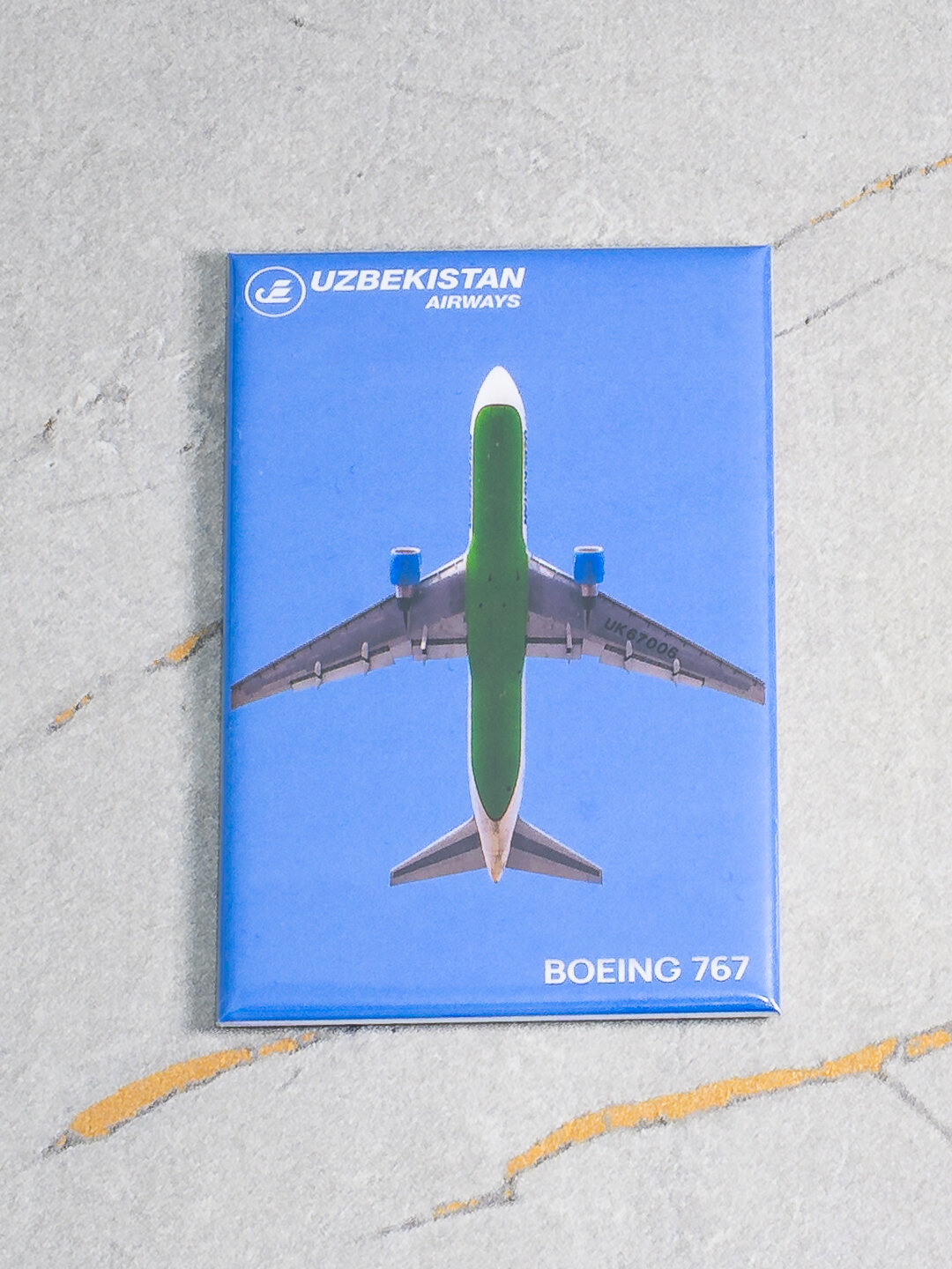 Фото магнит (авиасувенир), фото самолёта Boeing 767 Uzbekistan Airways, размер 8x5 см