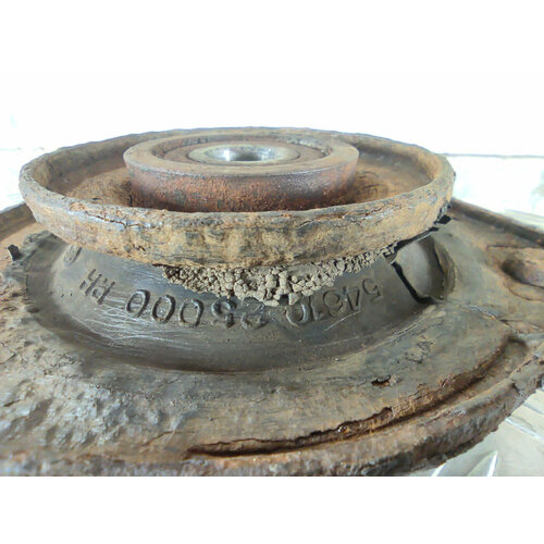 Опора переднего амортизатора HYUNDAI Accent 1994-2000 5461025000 8470₽