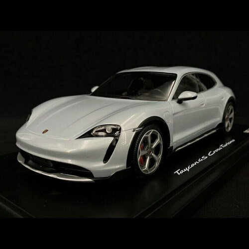 Модель коллекционная Porsche Taycan 4S Cross Turismo hot wheels porsche panamera turbo s e hybrid sport turismo порш 202 250 fyb51