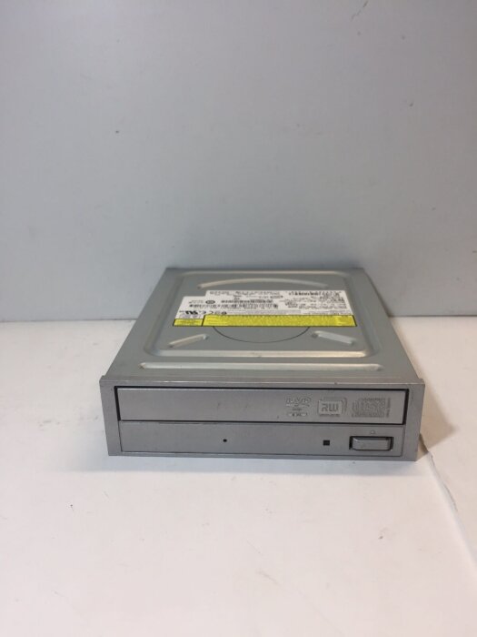 Оптический DVD-RW привод Optiarc AD-5200a IDE серебристый