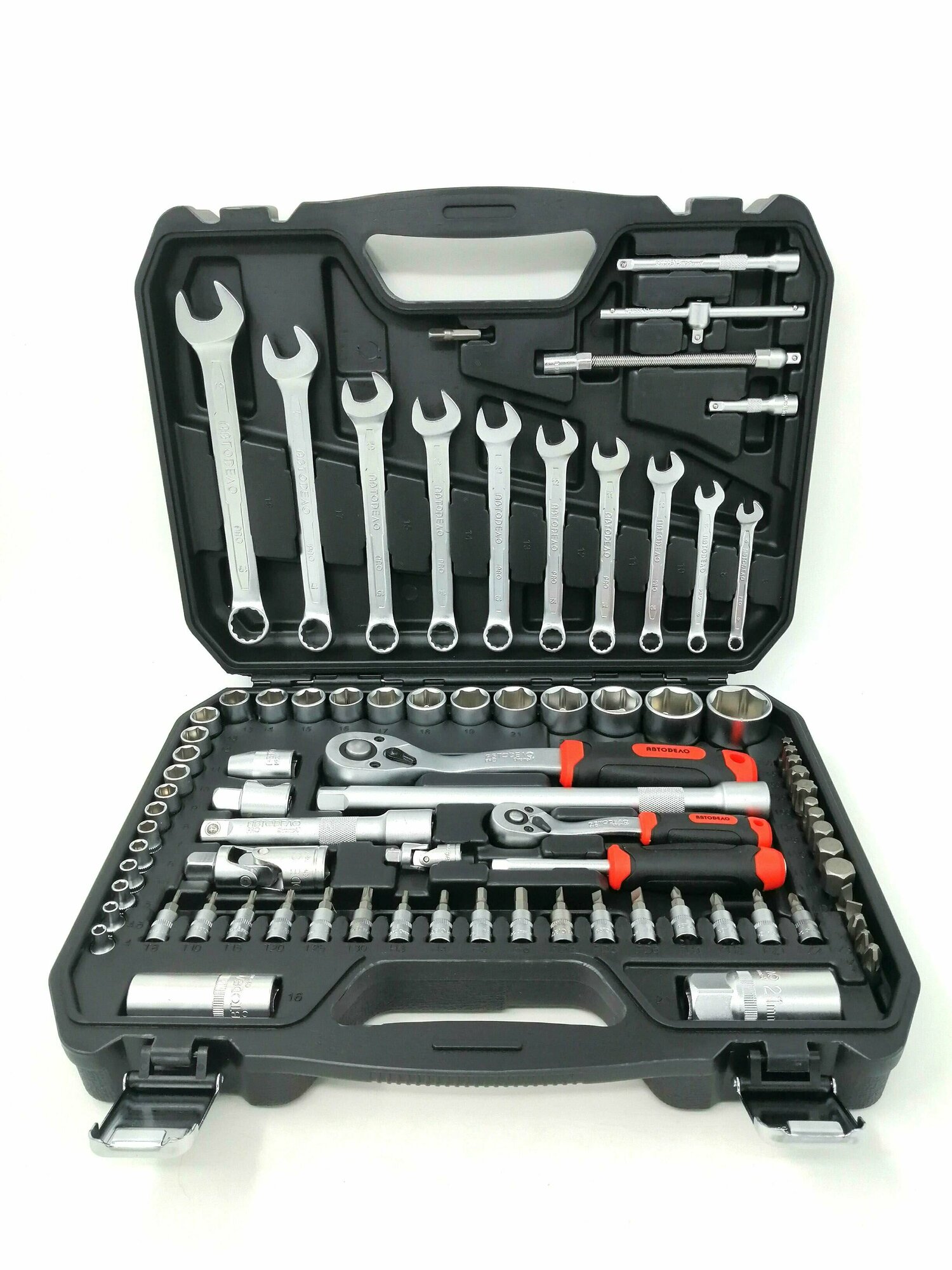 Набор инструментов 82 предметов. 1/2"DR 1/4" АвтоDело