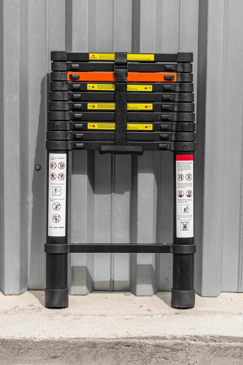 фото Лестница телескопическая алюм. бытовая 3.2м (11 ступ.) Rock FORCE RF-UP320