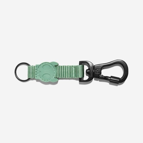 Брелок zee.dog, гладкая фактура, зеленый zee dog phantom air mesh harness mix green l