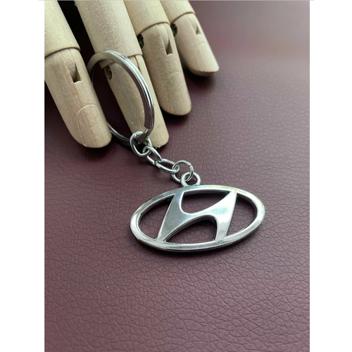 Брелок HYUNDAI глянцевая фактура Hyundai серебристый 249₽
