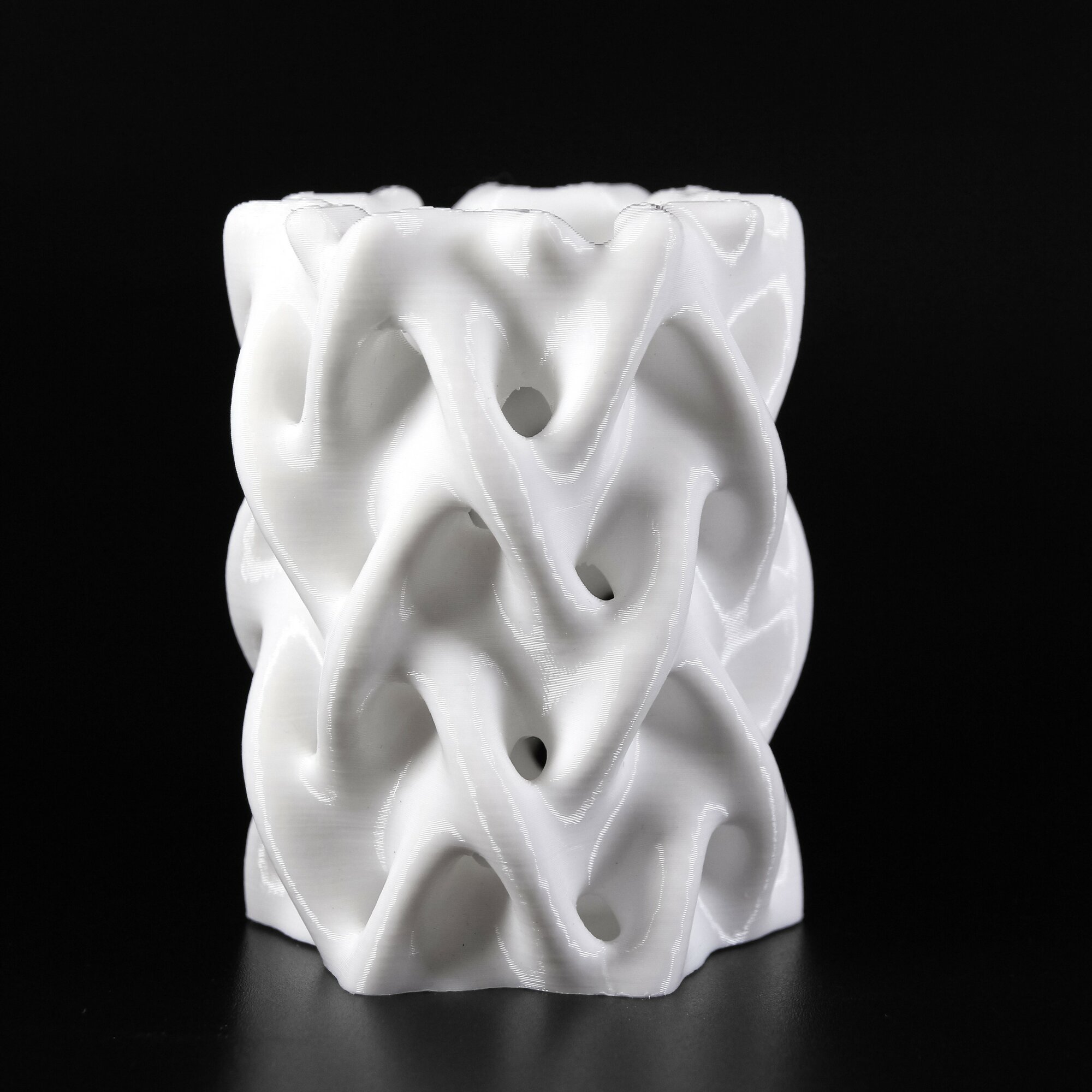 Ваза для сухоцветов. Узор плетенка. 3D печать, белая, 10 см.