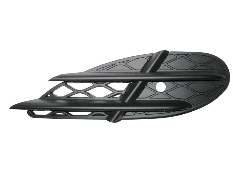 Решетка переднего бампера левая для Мерседес W220 2002-2005 год выпуска (Mercedes W220) SAT ST-MD46-000G-A2