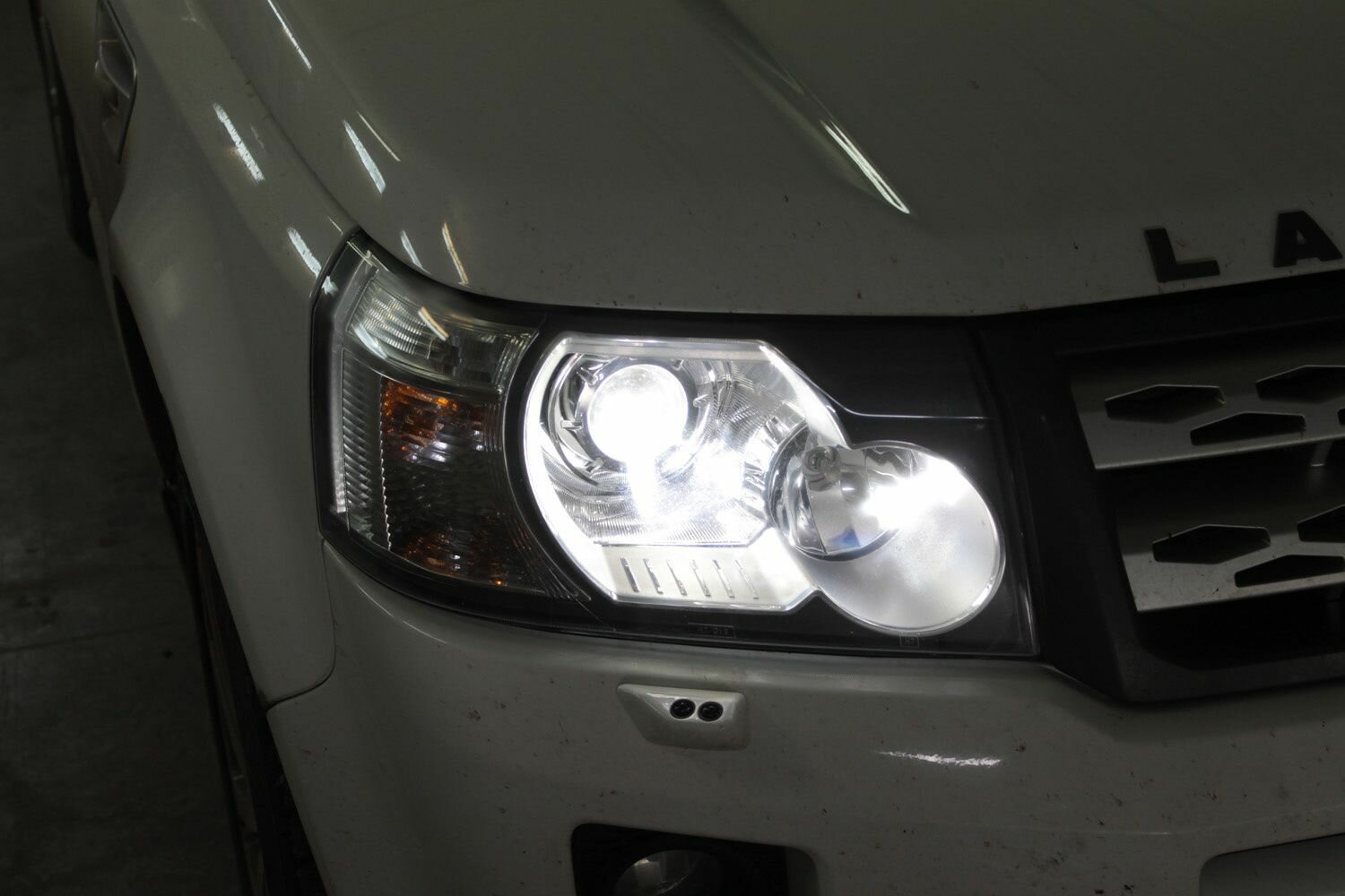 Комплект светодиодных Bi-led линз для Land Rover Freelander II 2006-2014 / линзы на Фрилэндер — фото 9