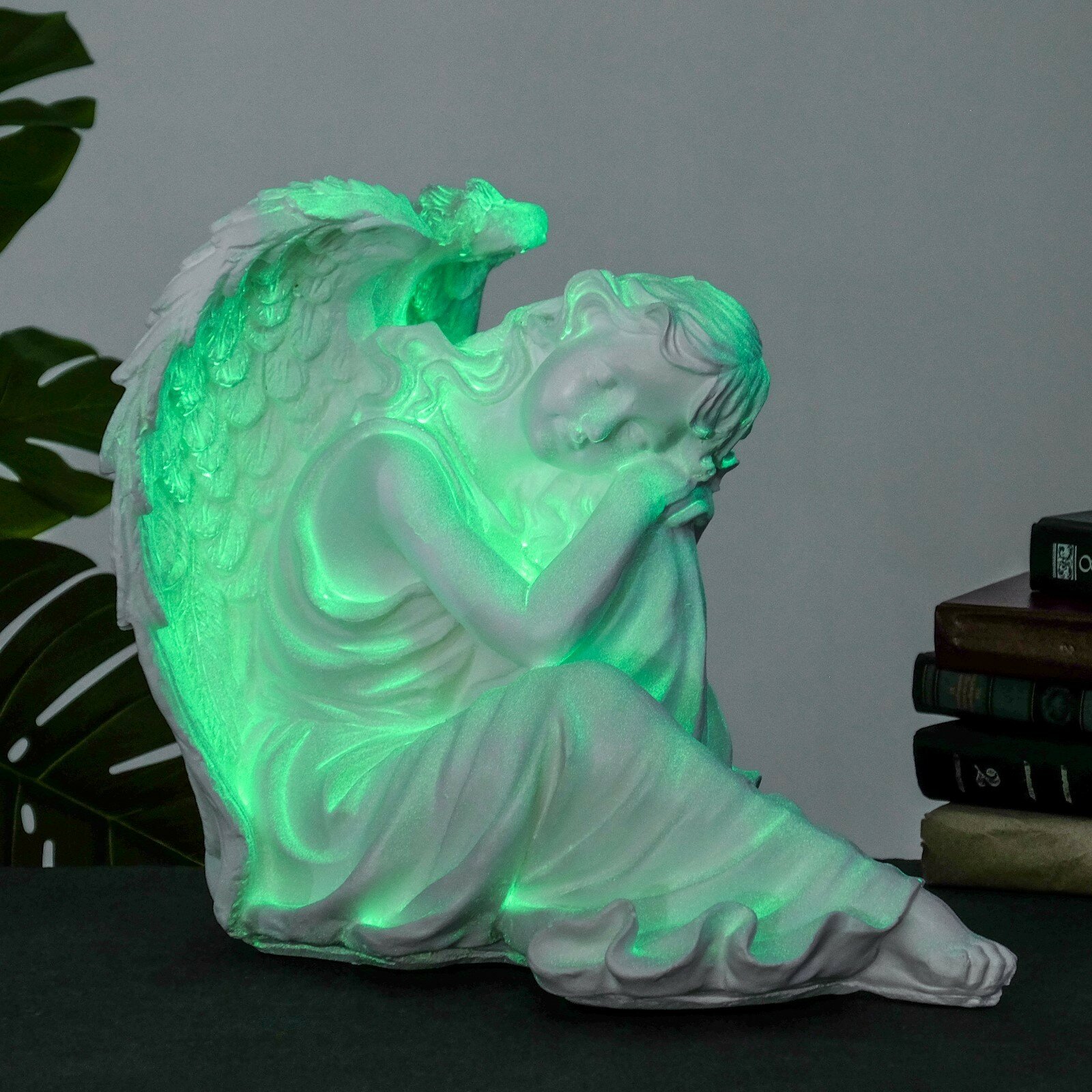 Хорошие сувениры Светящаяся фигура "Ангел дева сидя большая" 45х35х39см