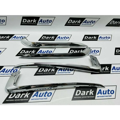 Молдинги переднего бампера на автомобиль Лада Гранта ФЛ-комлект