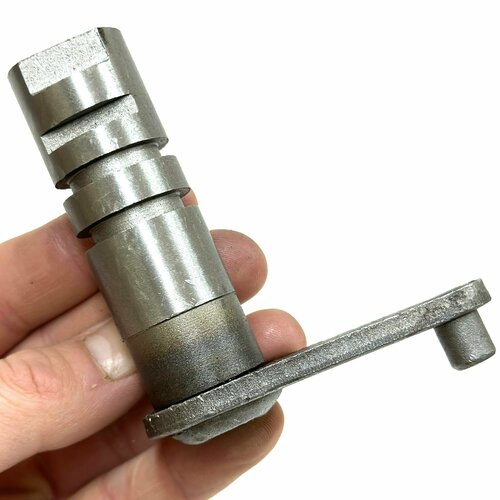 Валик МТЗ корпуса сцепления 70-1601140 рычага включения сцепления 590₽