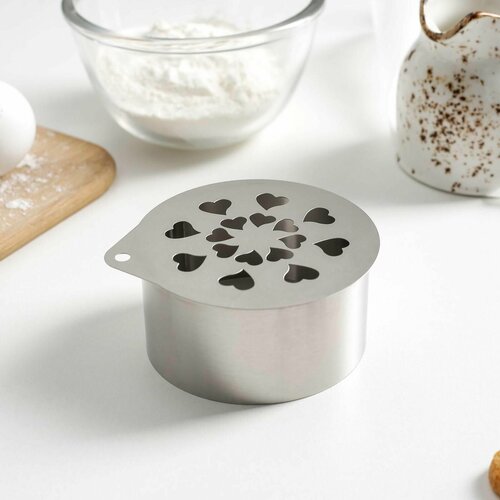 Форма для выкладки с трафаретом Влюблённость 8x8x4 см 252₽