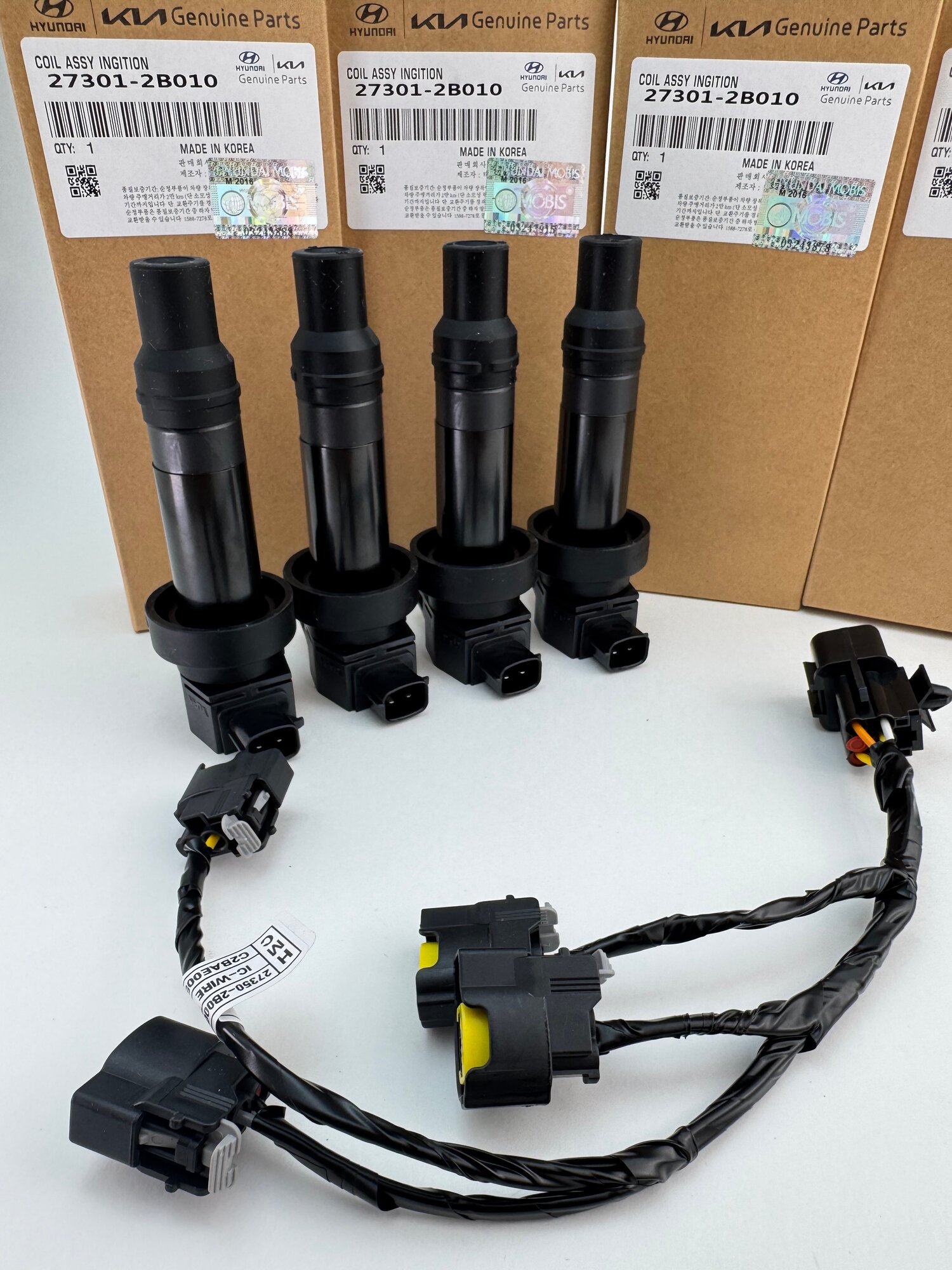 Оригинал 273012B010 4 штуки и провода к ним 273502b000. Катушка зажигания Hyundai/Kia .
