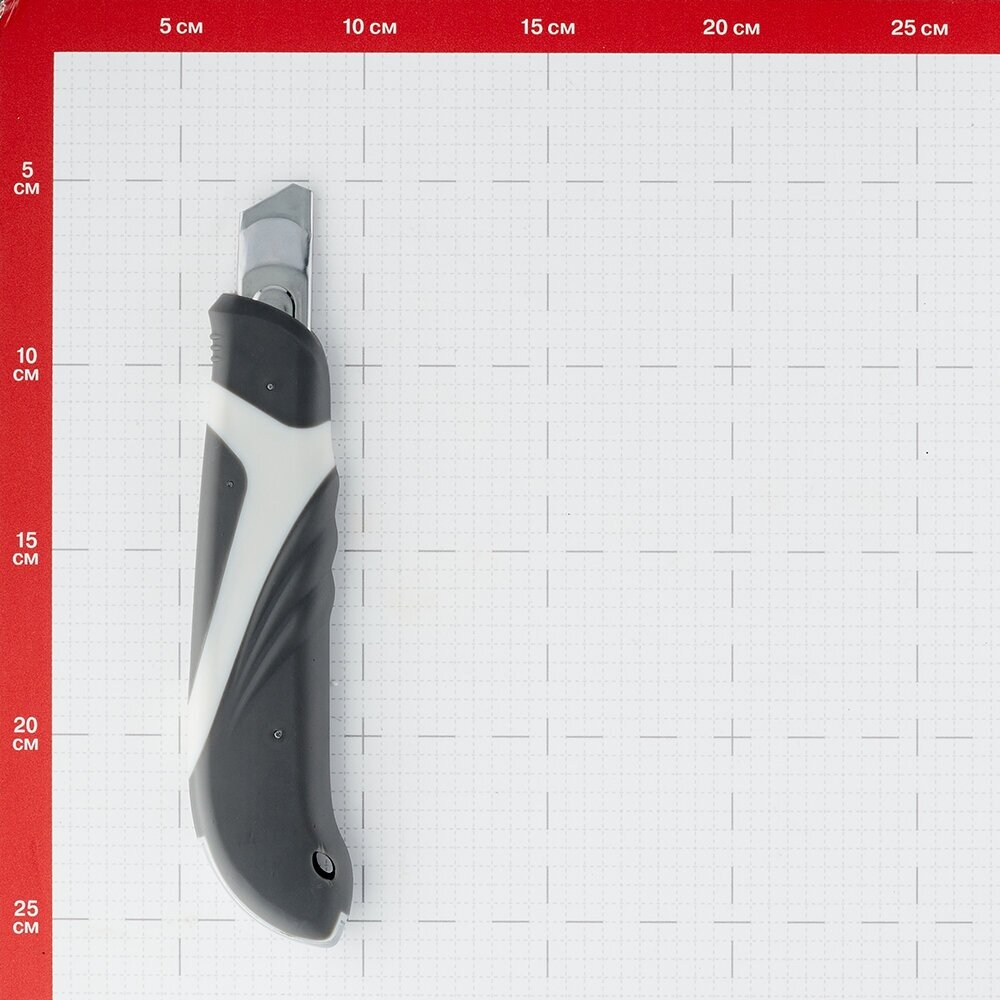 Нож строительный КМ 18 мм с ломающимся лезвием с функцией пружинного лезвия - фотография № 5