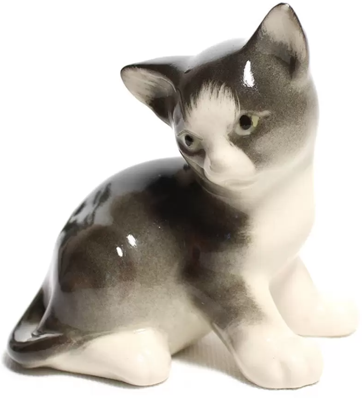фото Скульптура, Статуэтка. Императорский фарфоровый завод ИФЗ. Котенок Парамоша, серый. Фарфор. Высота 5,9 см.