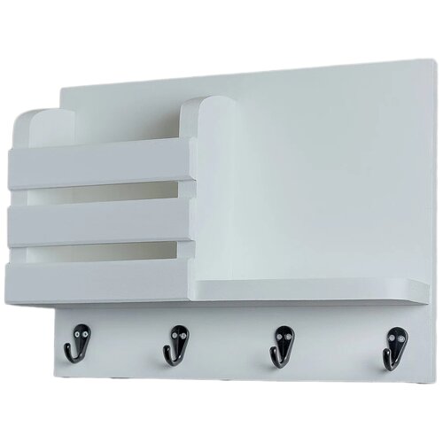 Настенная ключница из дерева в прихожую