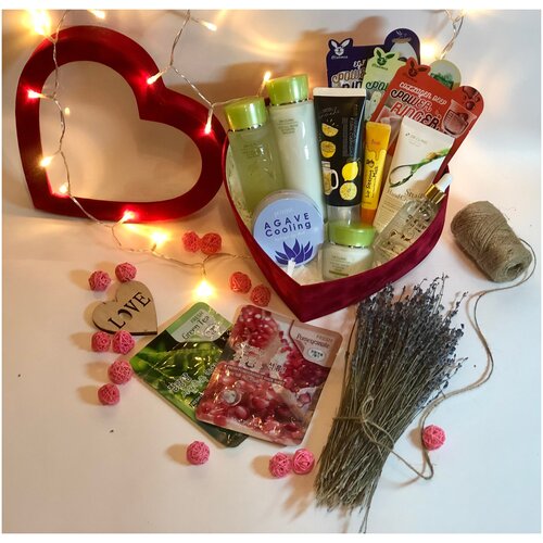 Beauty box Love is 5720₽