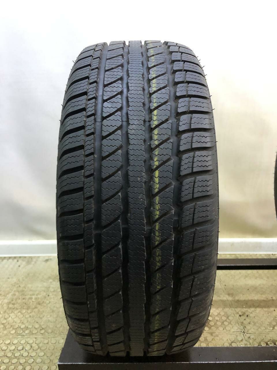 GT Radial Champiro WT-AX 225/45 R17 БУ Шины Зимние