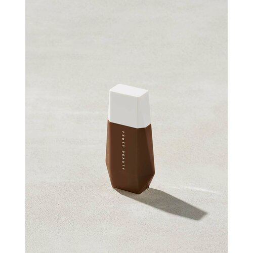 Fenty Beauty by Rihanna Тональный крем Eaze Drop Blurring Skin Tint, 32 мл. тон 23