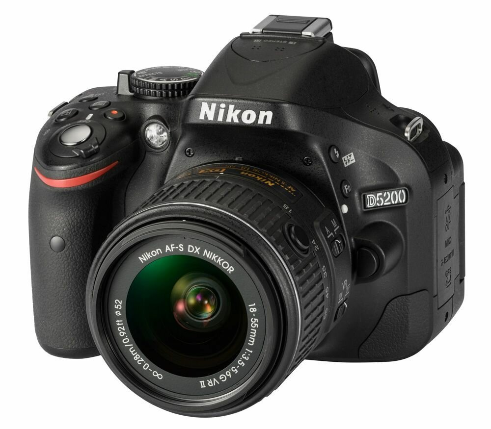 Зеркальный фотоаппарат Nikon D5200 Kit 18-55 VR II