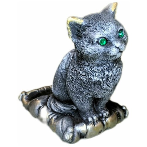 Статуэтка Котенок на пуфике