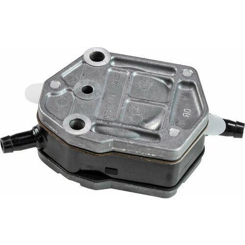 Насос топливный Suzuki DT20-60 1510094312000 16144₽