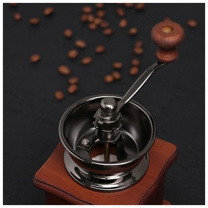 фото Кофемолка с ручкой "Темное дерево", 9,5*16 см 148311