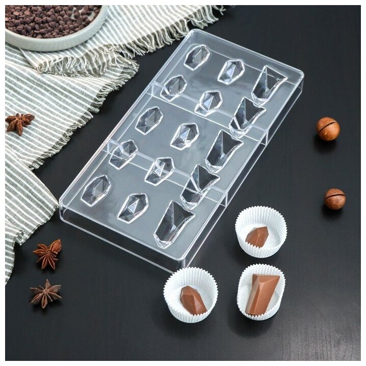 Форма для шоколада и конфет KONFINETTA «Драгоценные камни», 33×16,2 см, 16 ячеек, ячейка 2,5×3 см, 2,5×4,5 см - фотография № 1