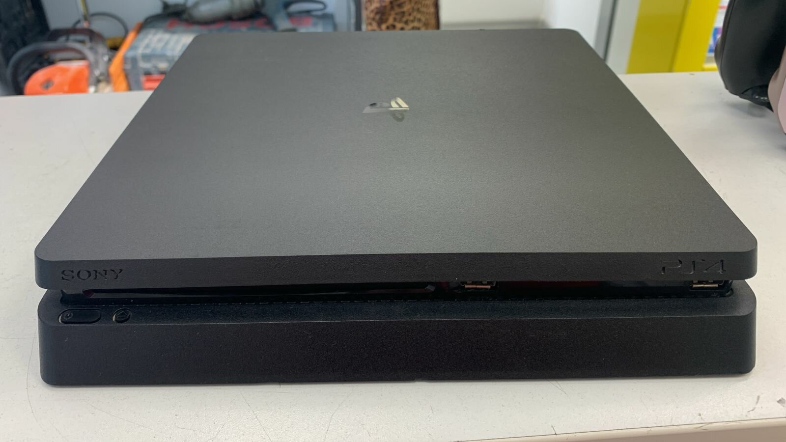 Игровая приставка Sony PlayStation 4 Slim 1000 ГБ HDD