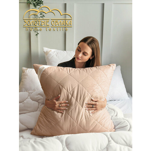 Подушка Золотые облака 