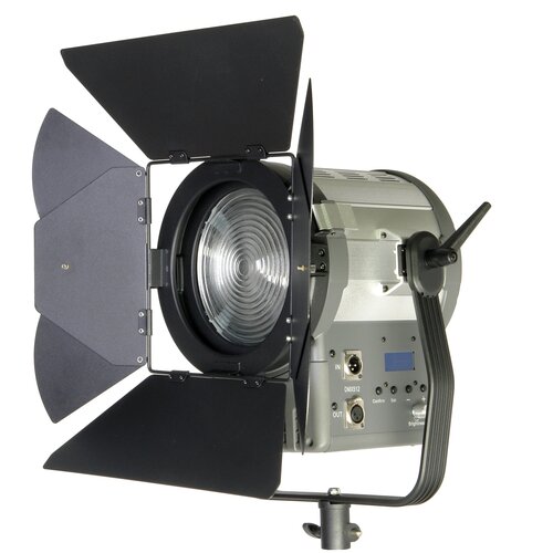 Осветитель студийный GreenBean Fresnel 150 LED X3 DMX осветитель студийный greenbean fresnel 500 led x3 dmx