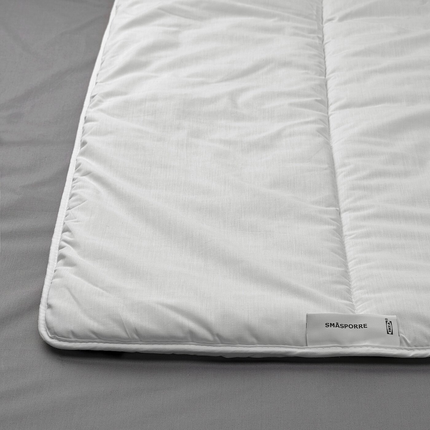 Одеяло стеганное полутороспальное легкое смоспорре, 150x200 см - фотография № 3