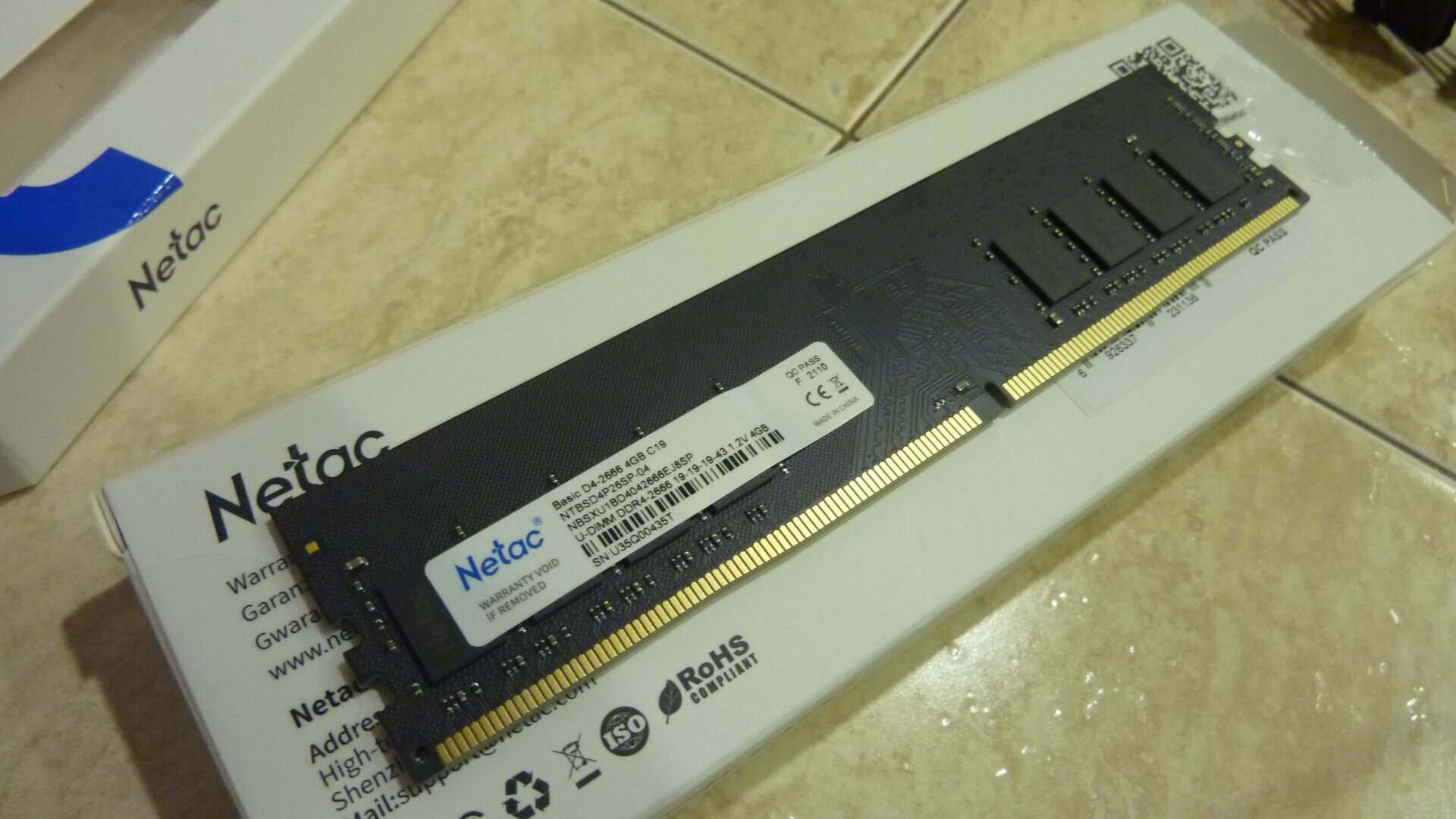 Netac Basic DDR4-2666 4Gb (NTBSD4P26SP-04) - фото №11