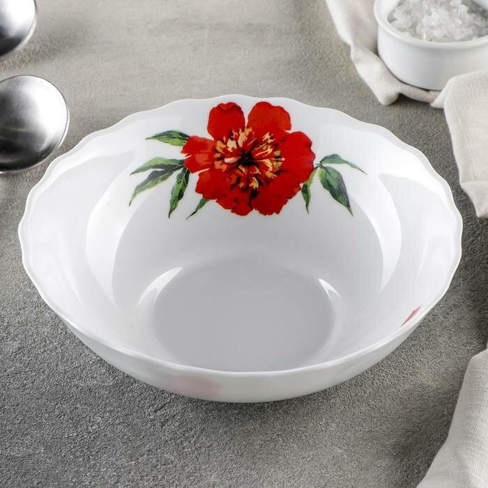 Тарелка суповая «Бархатная роза», 600 мл, 17,5×5,5 см, стеклокерамика, цвет белый