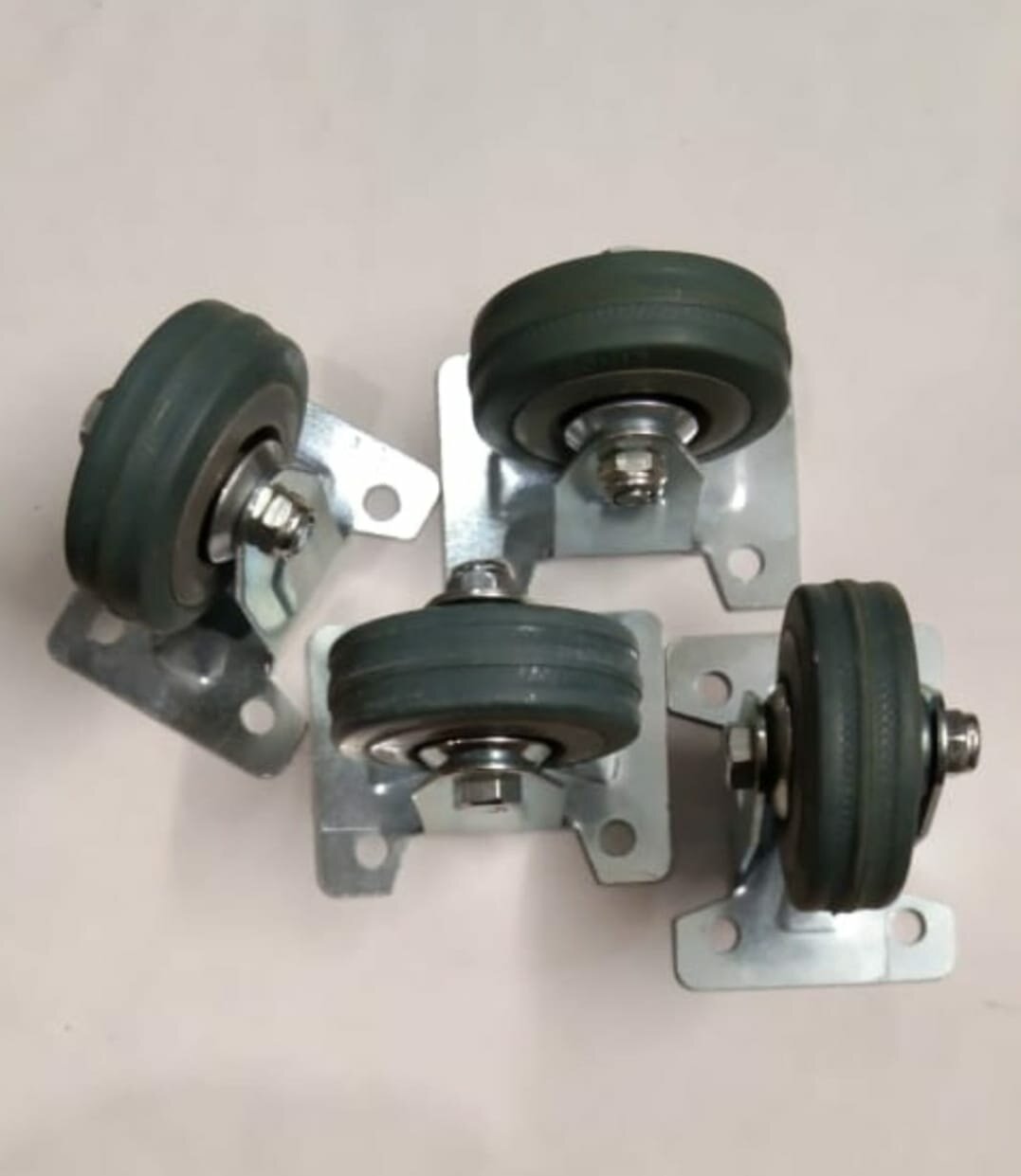 Колесо мебельное d 50* 17 упаковка 4 шт.