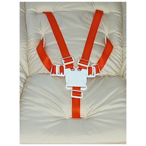 фото Пятиточечный ремень безопасности - белая пряжка, оранжевые лямки. стрекоза