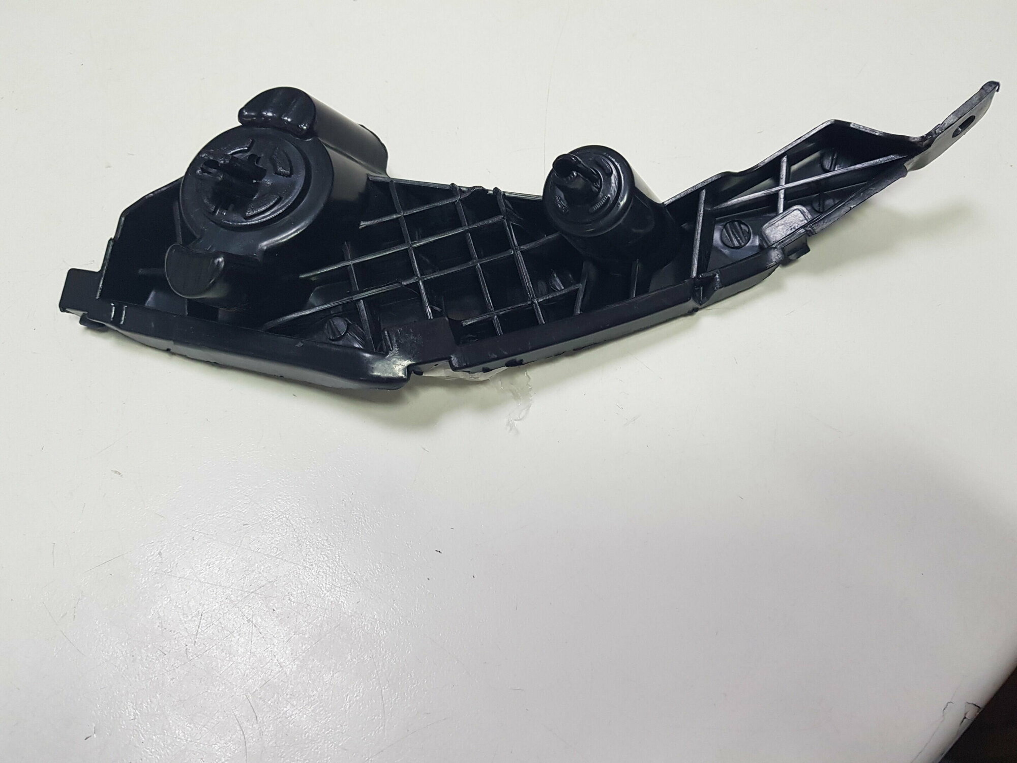 Кронштейн бампера переднего левый Great Wall Hover H3 рестайлинг (2014-2016) [2.0 16V 5MT внедорожник 4X4] 2803317K46