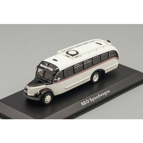 Модель коллекционная Автобус Reo Speedwagon 1946 1728₽