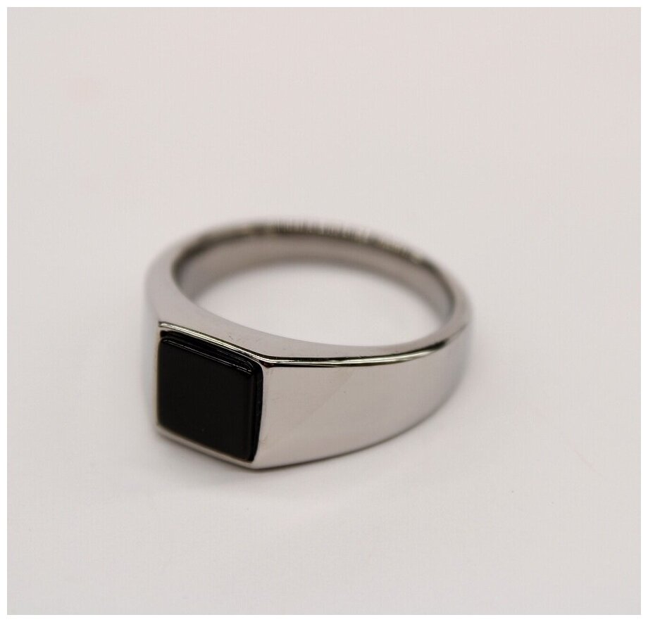 Кольцо. Перстень. Мужской крупный перстень с камнем ониксом байкерское кольцо печатка из ювелирной нержавеющей стали.
